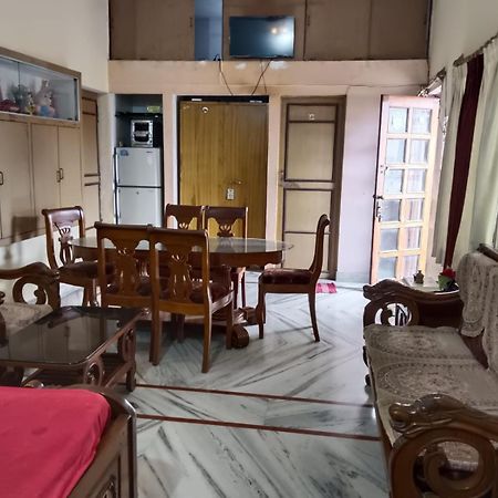 Kusum Palace Varanasi Ngoại thất bức ảnh