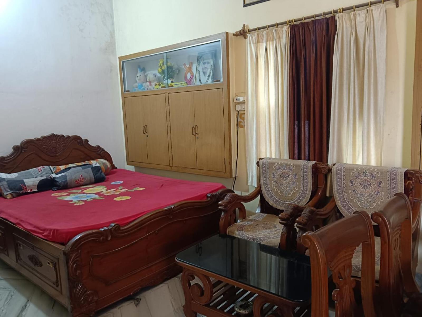 Kusum Palace Varanasi Ngoại thất bức ảnh